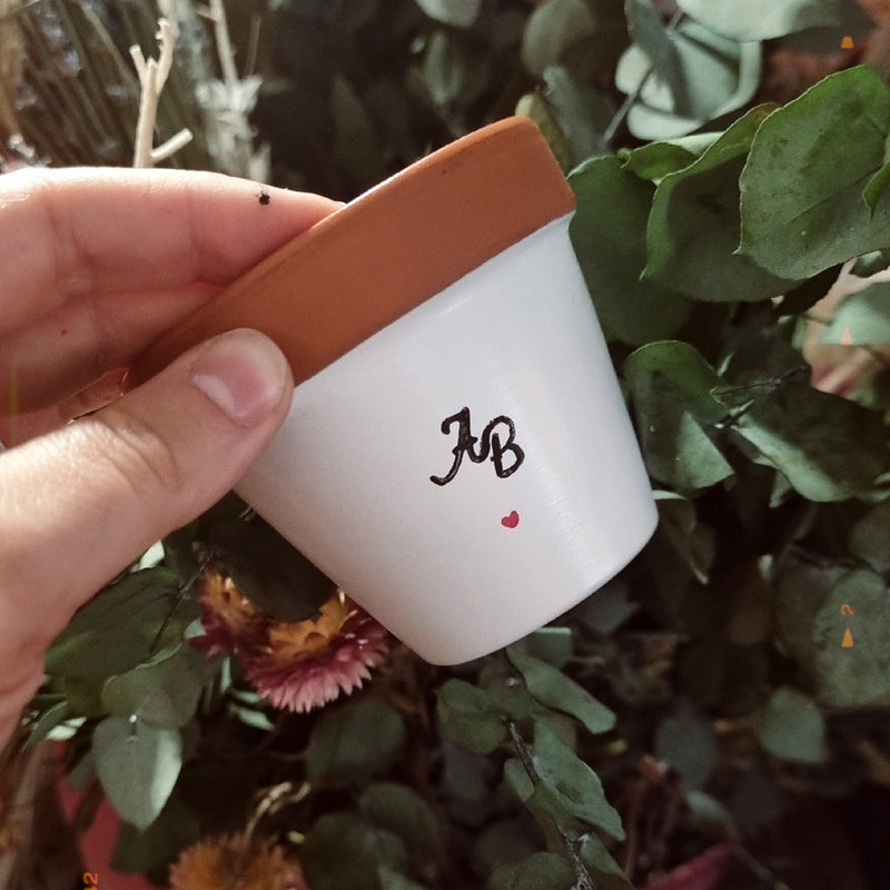 Petit pot de fleur personnalisé Mariage, Cadeaux invités, Marque-place