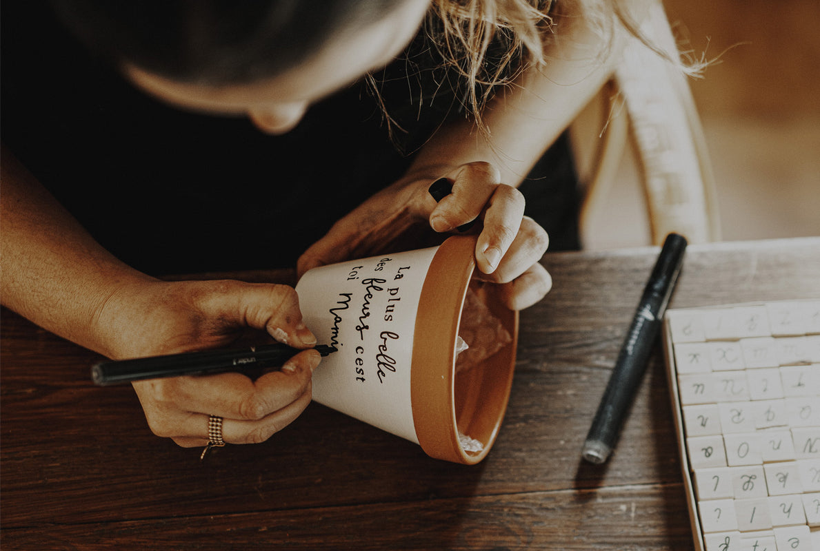 Mug personnalisé avec un prénom meilleure marraine de la terre - Joli Mug